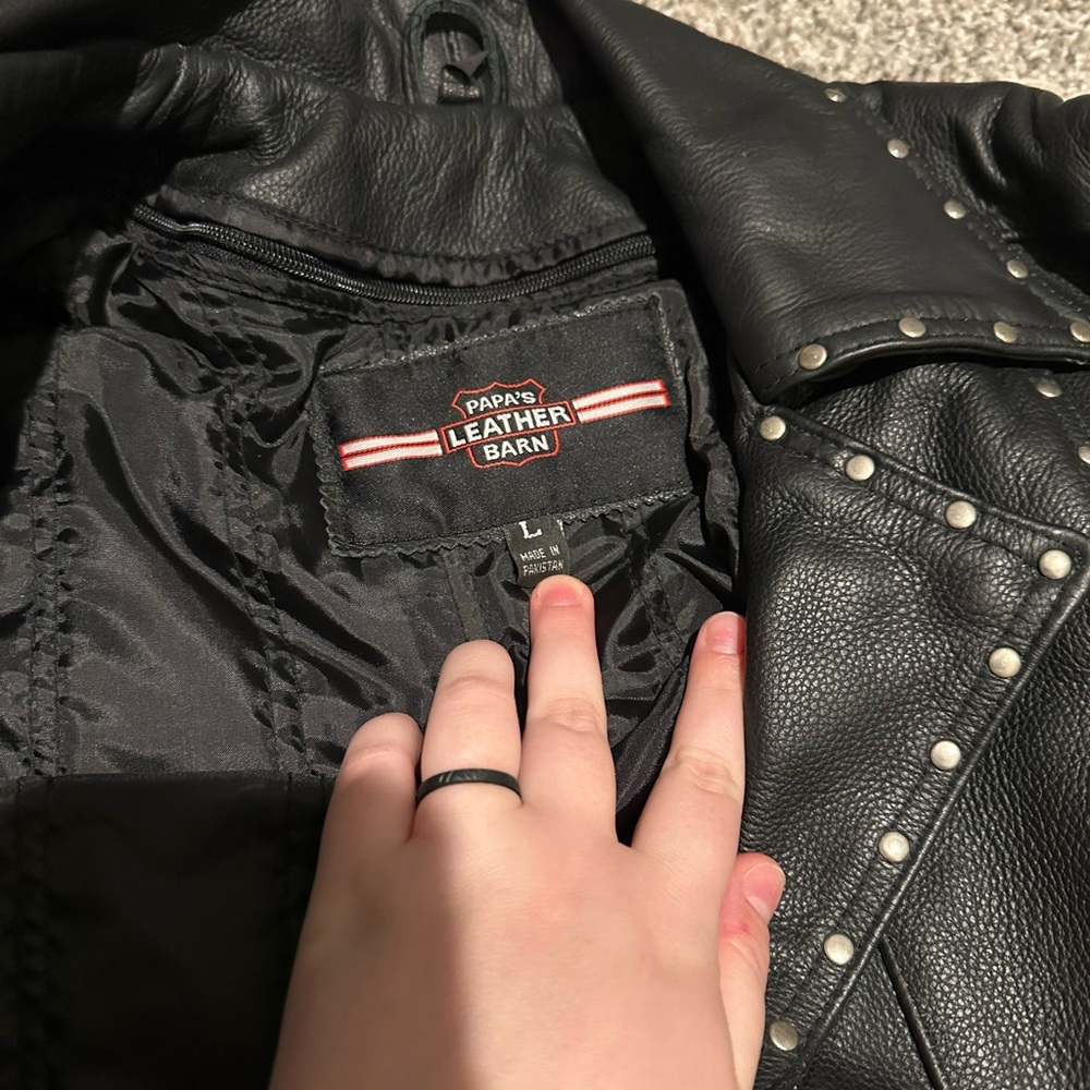 Ladies Leather Jacket with silver accents - Picture 6 of 6